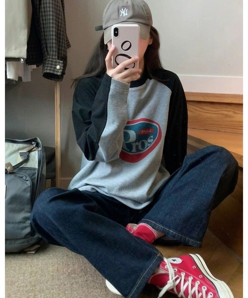 FUNdaysion(ファンデイション)の「袖配色ロゴプリントルーズワッフルトップス(Tシャツ/カットソー・レディース・グレー・M)」の17枚目の写真