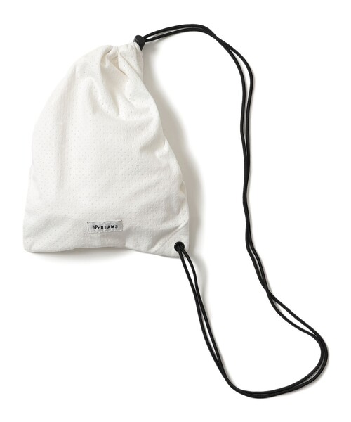 bpr BEAMS（ビーピーアール ビームス ）の「パンチング ドローストリング バッグ（ショルダーバッグ・レディース・ブラック/ブルー/ベージュ/ピンク/ホワイト・ONE SIZE）」の7枚目の写真