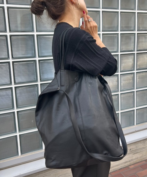 Morphee（モルフェ）の「【Morphee / モルフェ】3WAY　LARGE TOTE　レザートートバッグ（トートバッグ・レディース・グレイッシュベージュ/ブラック・フリー）」の8枚目の写真