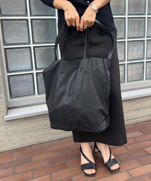 Morphee（モルフェ）の「【Morphee / モルフェ】3WAY　LARGE TOTE　レザートートバッグ（トートバッグ・レディース・グレイッシュベージュ/ブラック・フリー）」の12枚目の写真
