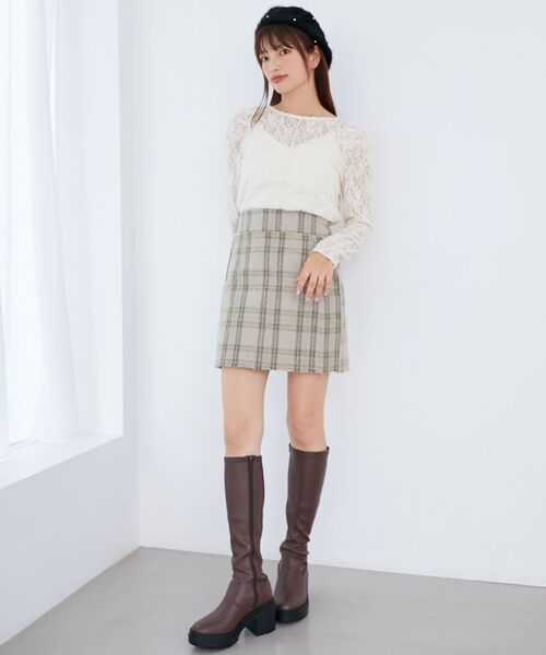 MAJESTIC LEGON（マジェスティックレゴン）の「クルーネックパワショルトップス（Tシャツ/カットソー・レディース・ブラック/アイボリー/ホワイト系その他2・MEDIUM）」の4枚目の写真