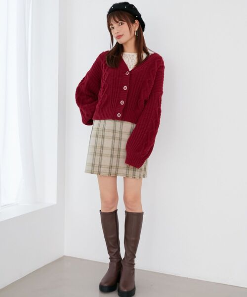 MAJESTIC LEGON（マジェスティックレゴン）の「クルーネックパワショルトップス（Tシャツ/カットソー・レディース・ブラック/アイボリー/ホワイト系その他2・MEDIUM）」の5枚目の写真