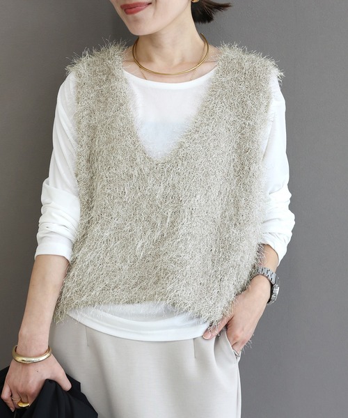 フェザーヤーンVネックニットベスト（ベスト）｜Aletta vita（アレッ