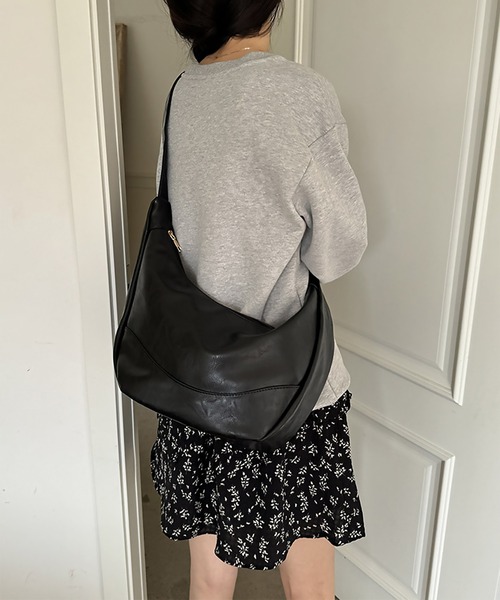 blackdia ocean(ブラックダイヤオーシャン)の「blackdia ocean ハーフムーンショルダーバッグ(ショルダーバッグ・レディース・ブラウン/ブラック・FREE)」の11枚目の写真