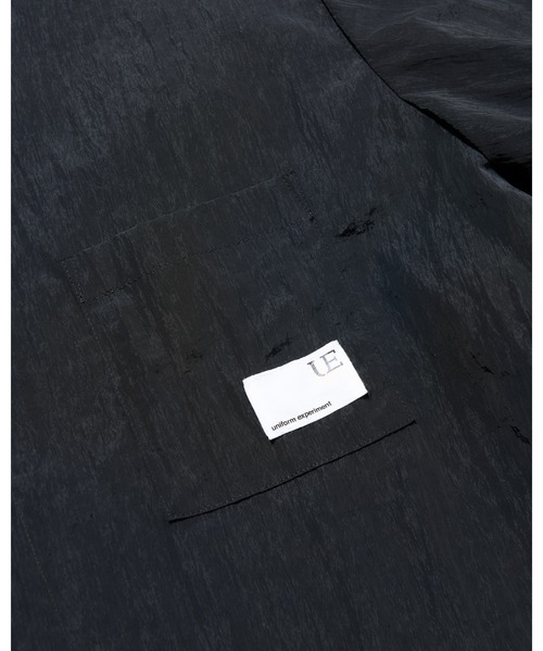 uniform experiment(ユニフォームエクスペリメント)の「CRYSTAL NYLON VENTILATION SHIRT(シャツ/ブラウス・メンズ・ネイビー/イエロー/ブラック/グレー・1/2/3/4)」の13枚目の写真