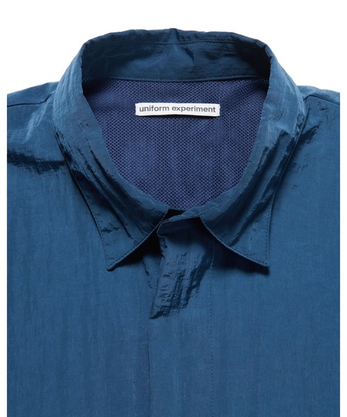 uniform experiment(ユニフォームエクスペリメント)の「CRYSTAL NYLON VENTILATION SHIRT(シャツ/ブラウス・メンズ・ネイビー/イエロー/ブラック/グレー・1/2/3/4)」の10枚目の写真