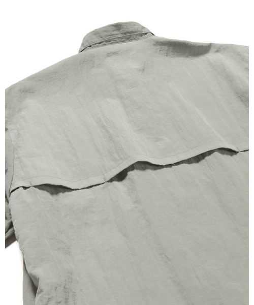 uniform experiment(ユニフォームエクスペリメント)の「CRYSTAL NYLON VENTILATION SHIRT(シャツ/ブラウス・メンズ・ネイビー/イエロー/ブラック/グレー・1/2/3/4)」の20枚目の写真
