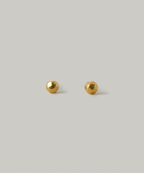 Jolie Toujours(ジョリトゥジュール)の「【汗や水に強い】〈ステンレス〉1粒カットボールスタッドピアス(ピアス(両耳用)・レディース・ゴールド/シルバー/ピンクゴールド・FREE)」の2枚目の写真