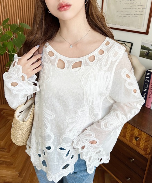 【美品】Diagram 刺繍入り長袖シャツ　ブラウス　ホワイト　サイズ36 シャツ ブラウス レディース 長袖 トップス とろみシャツ シャツ