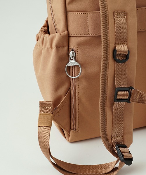 moz（モズ）の「moz(モズ) 軽量 撥水 A4サイズ収納 キャリーオン リュック ZZRK-02（バックパック/リュック・レディース・ブラック/トリコロール/アイボリー/グレイッシュブルー/キャメル・ONE SIZE）」の12枚目の写真