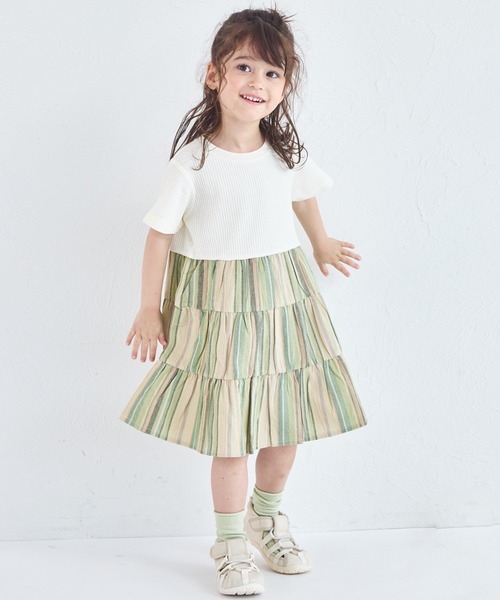 pairmanon（ペアマノン）の「【ふんわりワッフル】【リンクコーデ】ティアード切り替えワンピース（ワンピース・キッズ・ピンク系その他/ベージュ系その他/ブラック系その他/ホワイト系その他・140/90/110/100/120/150/130）」の2枚目の写真