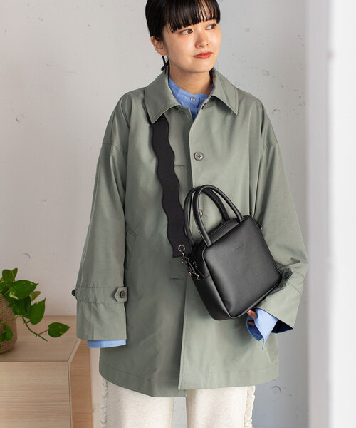 POU DOU DOU(プードゥドゥ)の「Dairy/wavyショルダー2wayバッグ(ショルダーバッグ・レディース・ブラック/アイボリー/グレー系/ダークグリーン・フリー)」の5枚目の写真