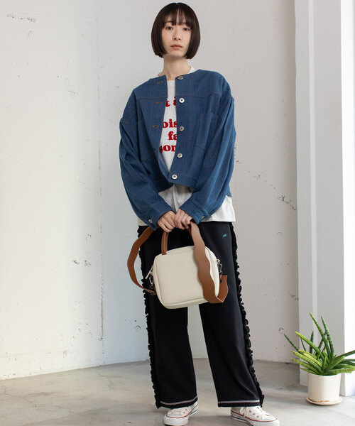 POU DOU DOU(プードゥドゥ)の「Dairy/wavyショルダー2wayバッグ(ショルダーバッグ・レディース・ブラック/アイボリー/グレー系/ダークグリーン・フリー)」の11枚目の写真