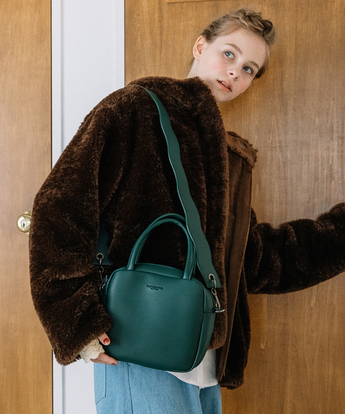 POU DOU DOU(プードゥドゥ)の「Dairy/wavyショルダー2wayバッグ(ショルダーバッグ・レディース・ブラック/アイボリー/グレー系/ダークグリーン・フリー)」の12枚目の写真