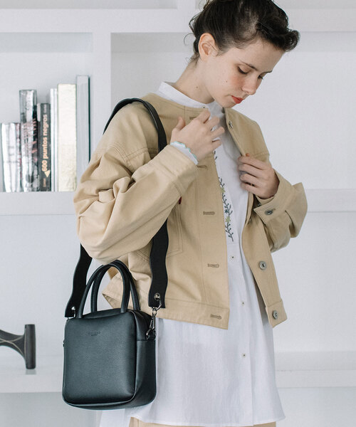 POU DOU DOU(プードゥドゥ)の「Dairy/wavyショルダー2wayバッグ(ショルダーバッグ・レディース・ブラック/アイボリー/グレー系/ダークグリーン・フリー)」の15枚目の写真