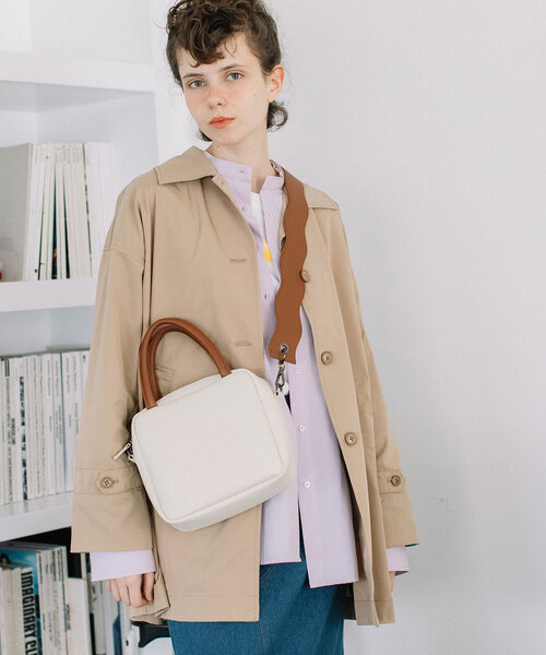 POU DOU DOU(プードゥドゥ)の「Dairy/wavyショルダー2wayバッグ(ショルダーバッグ・レディース・ブラック/アイボリー/グレー系/ダークグリーン・フリー)」の19枚目の写真