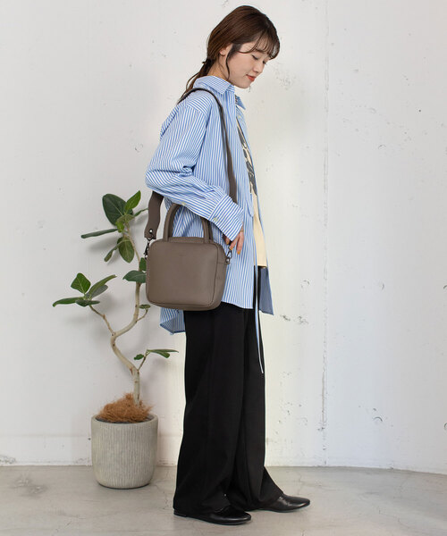 POU DOU DOU(プードゥドゥ)の「Dairy/wavyショルダー2wayバッグ(ショルダーバッグ・レディース・ブラック/アイボリー/グレー系/ダークグリーン・フリー)」の22枚目の写真