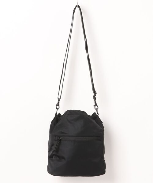 NEW ERA（ニューエラ）の「NEW ERA/ニューエラ ショルダーバック 2WAY ドローストリング ポーチ 3L ナイロンツイル ブラック/オリーブ/ネイビー 14392362/14392363/14750989（ショルダーバッグ・メンズ・ブラック/オリーブ/ネイビー・FREE）」の4枚目の写真