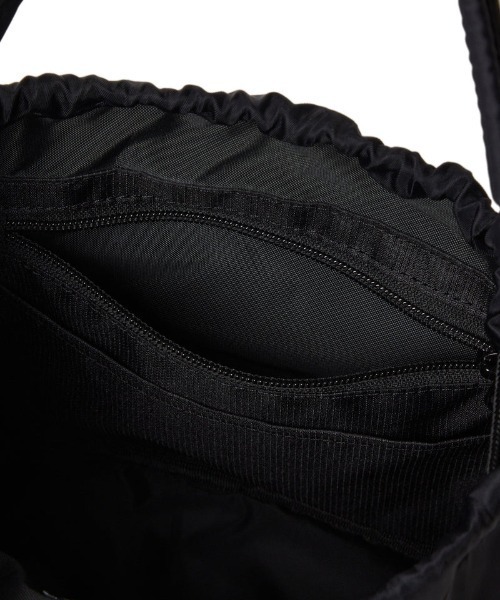 NEW ERA（ニューエラ）の「NEW ERA/ニューエラ ショルダーバック 2WAY ドローストリング ポーチ 3L ナイロンツイル ブラック/オリーブ/ネイビー 14392362/14392363/14750989（ショルダーバッグ・メンズ・ブラック/オリーブ/ネイビー・FREE）」の10枚目の写真