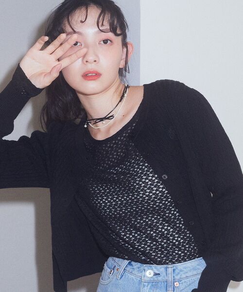 earth music&ecology（アースミュージックアンドエコロジー）の「コードリボン×パールチョーカー（ネックレス・レディース・ブラック/シルバー・FREE）」の10枚目の写真