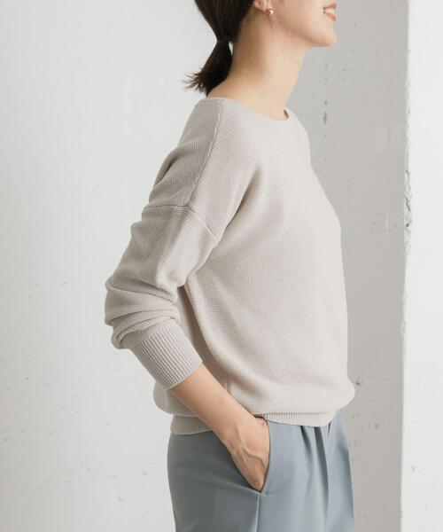 URBAN RESEARCH DOORS（アーバンリサーチドアーズ）の「コットンボートネックガーターKNIT（ニット/セーター・レディース・ライトグレー/ネイビー/モカ・MEDIUM）」の19枚目の写真