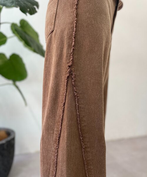 w closet（ダブルクローゼット）の「フリンジバギーデニムパンツ（デニムパンツ・レディース・ブルー/サックスブルー/ベージュ/ブラウン/ピンク/ブラウン系その他・SMALL/MEDIUM/X-SMALL）」の12枚目の写真