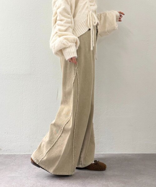 w closet（ダブルクローゼット）の「フリンジバギーデニムパンツ（デニムパンツ・レディース・ブルー/サックスブルー/ベージュ/ブラウン/ピンク/ブラウン系その他・SMALL/MEDIUM/X-SMALL）」の19枚目の写真