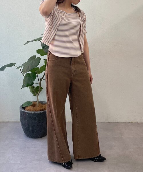 w closet(ダブルクローゼット)の「フリンジバギーデニムパンツ(デニムパンツ・レディース・ブルー/サックスブルー/ベージュ/ブラウン/ピンク/ブラウン系その他/ブラック・SMALL/MEDIUM/X-SMALL)」の10枚目の写真