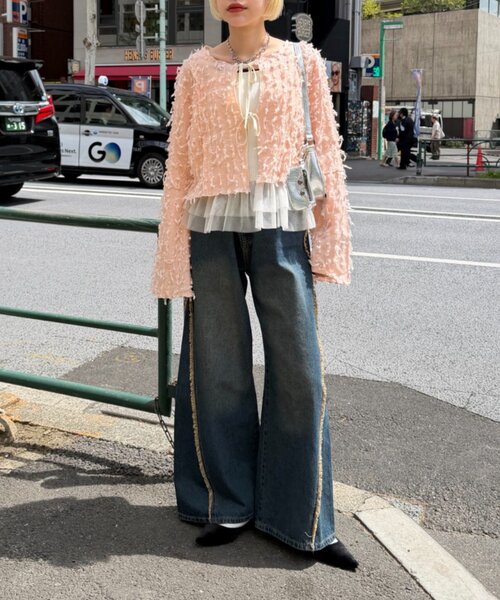 w closet（ダブルクローゼット）の「フリンジバギーデニムパンツ（デニムパンツ・レディース・ブルー/サックスブルー/ベージュ/ブラウン/ピンク/ブラウン系その他/ブラック・SMALL/MEDIUM/X-SMALL）」の18枚目の写真