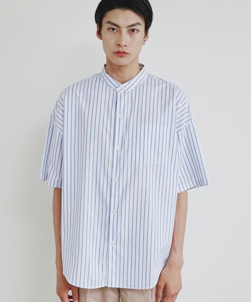 COMMON WARE(コモンウェアー)の「COMMONWARE:ビッグサイズバンドカラーシャツS/S(シャツ/ブラウス・メンズ・イエロー/ホワイト/グリーン/グリーン系/サックスブルー系/グレイッシュベージュ/ブラック×ホワイト/ラベンダー/ホワイト×ブルー/サックスブルー・XL/M/L)」の15枚目の写真