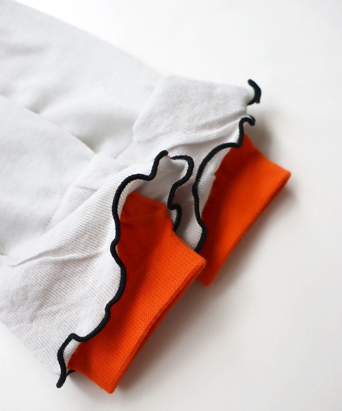 KIVISDOU（キビスドウ）の「チューリップフリル ＵＶカット アームカバー（アームカバー・レディース・マスタード/ライトグレー/グリーン/レッド・F）」の13枚目の写真