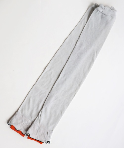 KIVISDOU（キビスドウ）の「チューリップフリル ＵＶカット アームカバー（アームカバー・レディース・マスタード/ライトグレー/グリーン/レッド・F）」の15枚目の写真