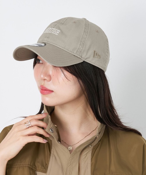 NEW ERA(ニューエラ)の「【NEW ERA×MICA&DEAL】ロゴ刺繍コラボレーションCAP-9TWENTY(キャップ・レディース・アイボリー/グレイッシュベージュ/ベージュ/ネイビー・FREE)」の4枚目の写真