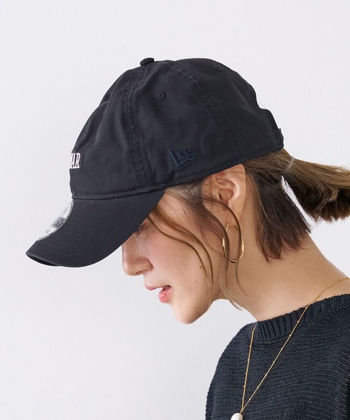 NEW ERA(ニューエラ)の「【NEW ERA×MICA&DEAL】ロゴ刺繍コラボレーションCAP-9TWENTY(キャップ・レディース・アイボリー/グレイッシュベージュ/ベージュ/ネイビー・FREE)」の19枚目の写真
