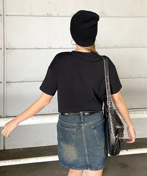 non-hedge(ノンヘッジ)の「転写プリントショート丈Tシャツ(Tシャツ/カットソー・レディース・ブラック/グレー/オフホワイト/ベージュ/チャコール・FREE)」の10枚目の写真