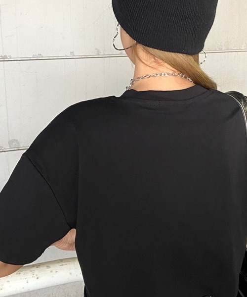 non-hedge(ノンヘッジ)の「転写プリントショート丈Tシャツ(Tシャツ/カットソー・レディース・ブラック/グレー/オフホワイト/ベージュ/チャコール・FREE)」の6枚目の写真