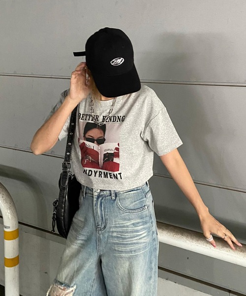 non-hedge(ノンヘッジ)の「転写プリントショート丈Tシャツ(Tシャツ/カットソー・レディース・ブラック/グレー/オフホワイト/ベージュ/チャコール・FREE)」の18枚目の写真