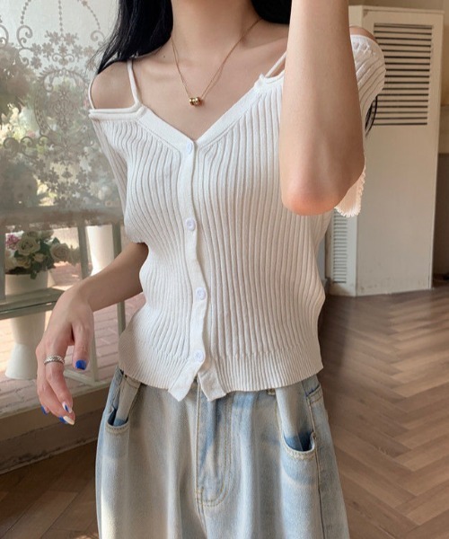 SHEPP（シープ）の「Vネック オフショル リブトップス（Tシャツ/カットソー・レディース・アイボリー/ブラック/ピンク/ホワイト・F）」の7枚目の写真