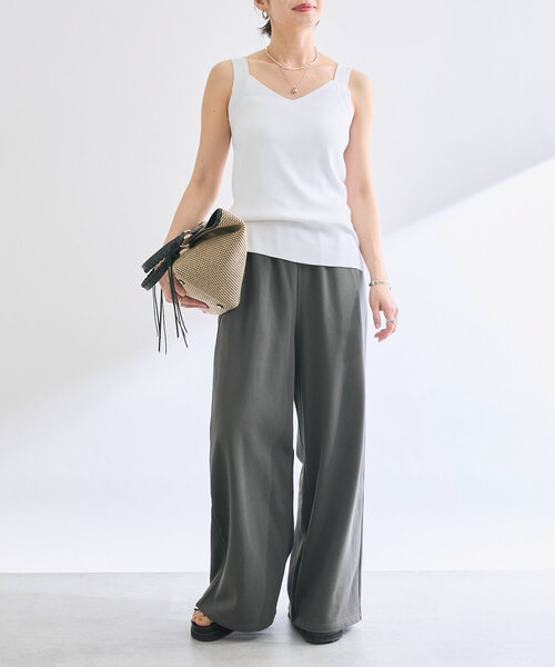 RIVE DROITE(リヴドロワ)の「【アンサンブル対応可】シルク混2wayニットキャミ(キャミソール・レディース・ホワイト/ブラウン/ブラック・FREE)」の17枚目の写真