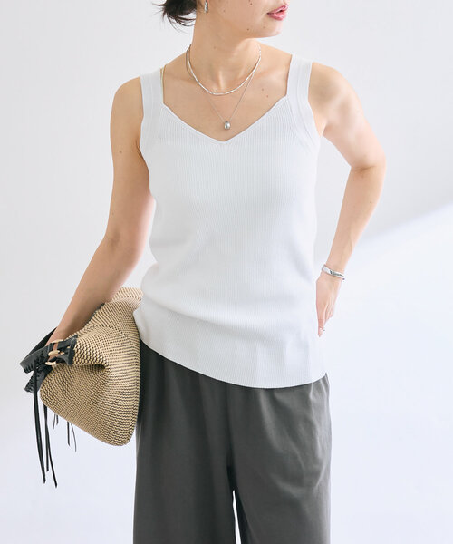RIVE DROITE(リヴドロワ)の「【アンサンブル対応可】シルク混2wayニットキャミ(キャミソール・レディース・ホワイト/ブラウン/ブラック・FREE)」の13枚目の写真