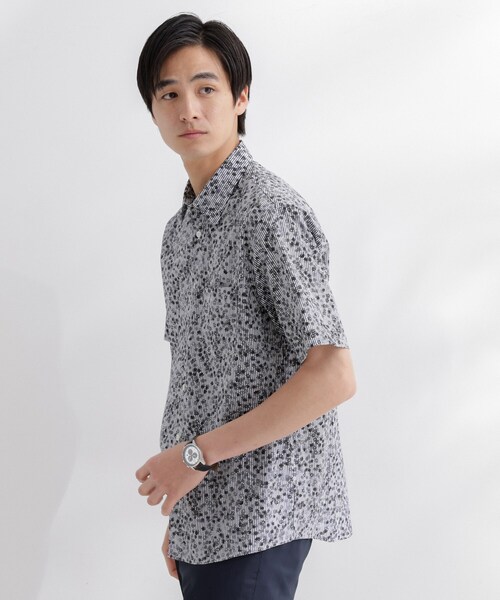 TAKEO KIKUCHI(タケオキクチ)の「ストライプ小花プリント 半袖シャツ(シャツ/ブラウス・メンズ・グレー系/ブルー系その他2/ダークブラウン系・01/02/03/04)」の13枚目の写真