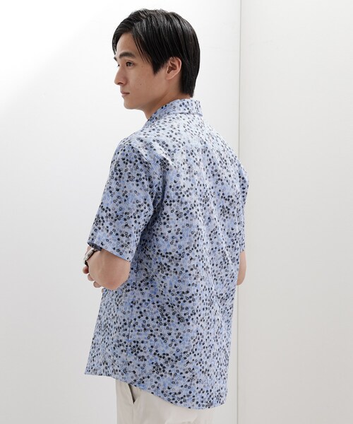 TAKEO KIKUCHI(タケオキクチ)の「ストライプ小花プリント 半袖シャツ(シャツ/ブラウス・メンズ・グレー系/ブルー系その他2/ダークブラウン系・01/02/03/04)」の22枚目の写真