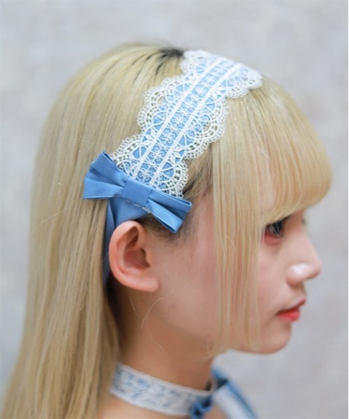 Chalmiere(シャルミエール)の「シュエットヘッドドレス(その他ヘアアクセサリー・レディース・ブラック/ブルー/グレー/パープル・FREE)」の4枚目の写真