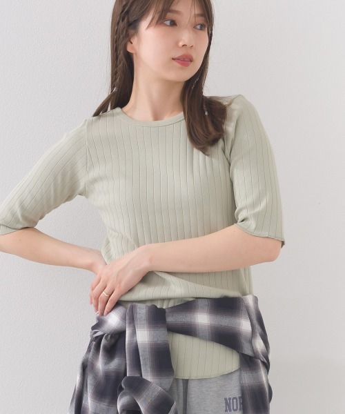 OMNES(オムネス)の「【接触冷感】リブ5分袖Tシャツ(Tシャツ/カットソー・レディース・グリーン/ベージュ/アイボリー/ブラック/ホワイト・FREE)」の1枚目の写真