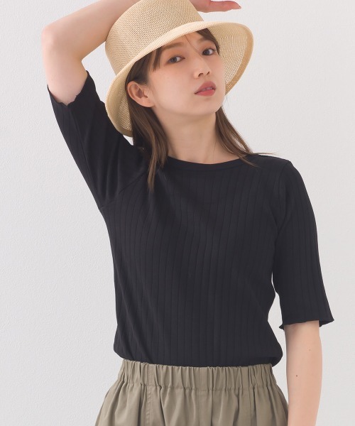 OMNES(オムネス)の「【接触冷感】リブ5分袖Tシャツ(Tシャツ/カットソー・レディース・グリーン/ベージュ/アイボリー/ブラック/ホワイト・FREE)」の4枚目の写真