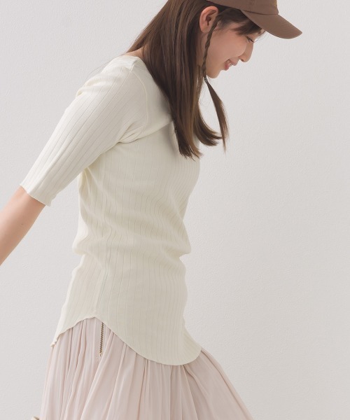 OMNES(オムネス)の「【接触冷感】リブ5分袖Tシャツ(Tシャツ/カットソー・レディース・グリーン/ベージュ/アイボリー/ブラック/ホワイト・FREE)」の13枚目の写真