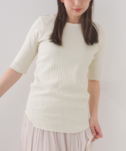 OMNES(オムネス)の「【接触冷感】リブ5分袖Tシャツ(Tシャツ/カットソー・レディース・グリーン/ベージュ/アイボリー/ブラック/ホワイト・FREE)」の15枚目の写真