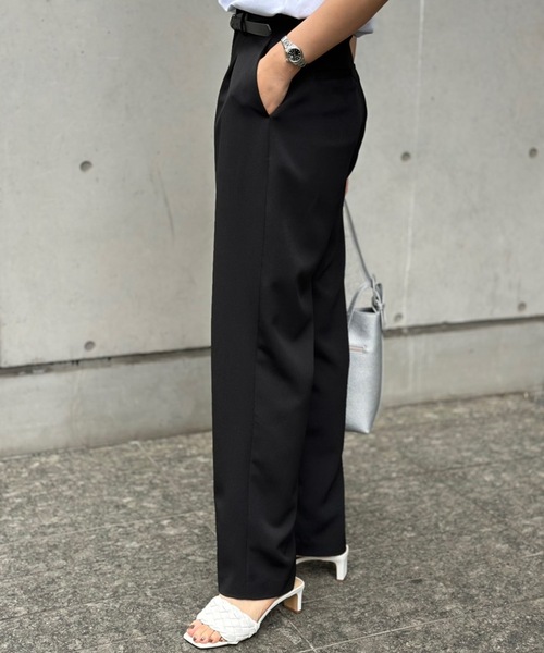 Emma Taylor(エマテイラー)の「リネンライクタックワイドパンツ(その他パンツ・レディース・ベージュ/ブラック/ネイビー・38/36)」の5枚目の写真