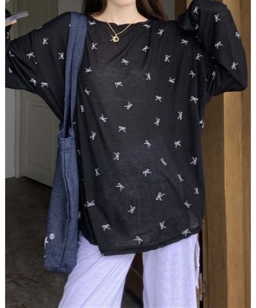 FUNdaysion(ファンデイション)の「バッククロスリボン柄シアートップス(Tシャツ/カットソー・レディース・ブラック/ホワイト・M)」の8枚目の写真