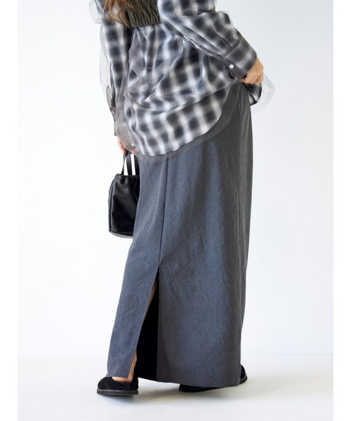 Ungrid(アングリッド)の「ピーチ起毛フィットスカート(スカート・レディース・チャコールグレー/ブラウン・MEDIUM/SMALL)」の9枚目の写真